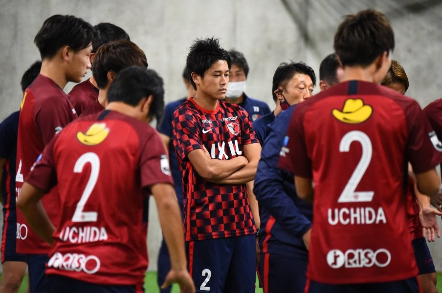 試合前、内田から言葉をかけられた三竿は涙が溢れてきたという　©︎J.LEAGUE 