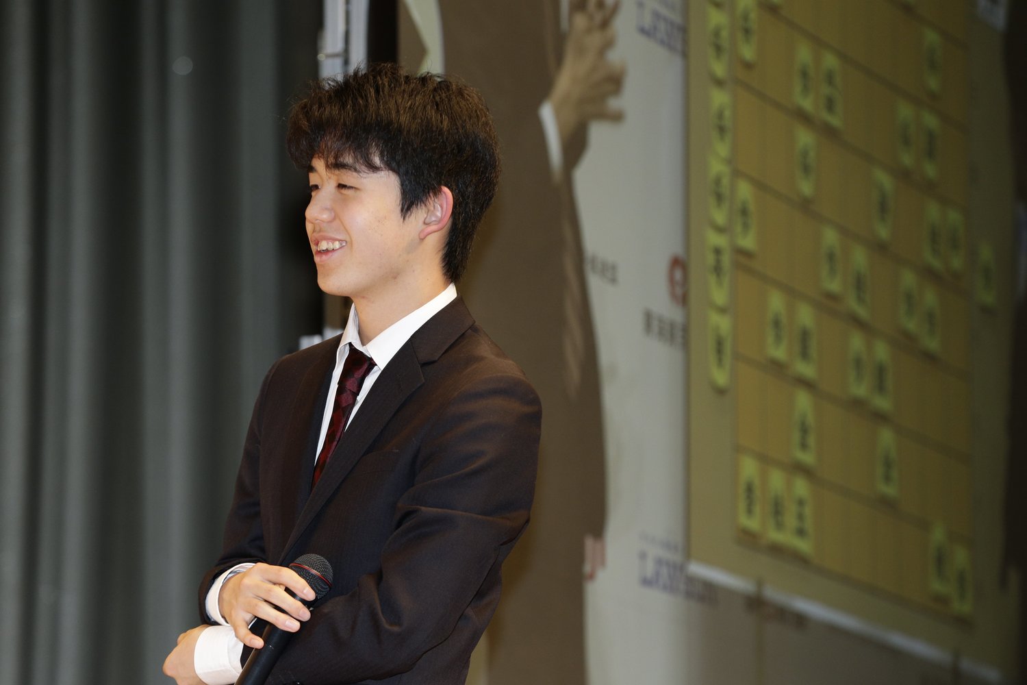 (C)Tadashi Shirasawa