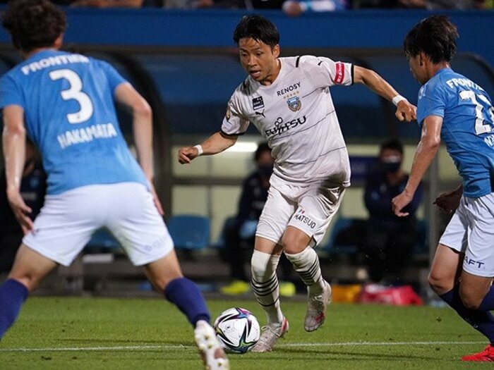 代表で5人抜けても21戦無敗… 小林悠とL・ダミアンの“競争・共存・協調”に見るフロンターレ鬼木采配の凄さ<Number Web> photograph by Etsuo Hara/Getty Images