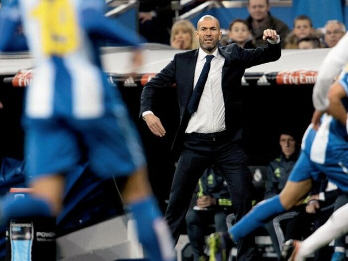 「ついにメッシを破った」ジダンはなぜ監督として成功できたのか　バルダーノら10人の証言＜Number Web＞ photograph by Franck Faugère/L’Équipe