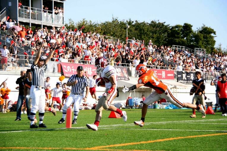 第2クオーターにはエースRBの渡辺が法政大相手にタッチダウンを決める／取材対象者提供