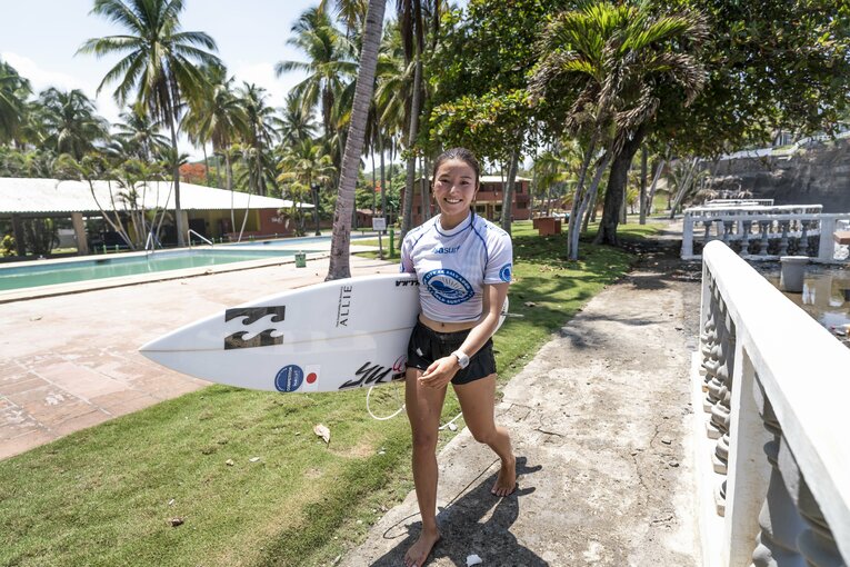 2023 Surf City El Salvador ISA World Surfing Gamesでの松田（全16枚中の9枚目）　©ISA / Sean Evans