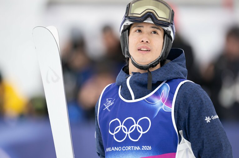 モーグルで銅メダルを獲得した堀島行真。一人だけ「コーク1440」の大技を決めたが採点で敗れたことに疑問の声も上がった　©Nanae Suzuki/JMPA