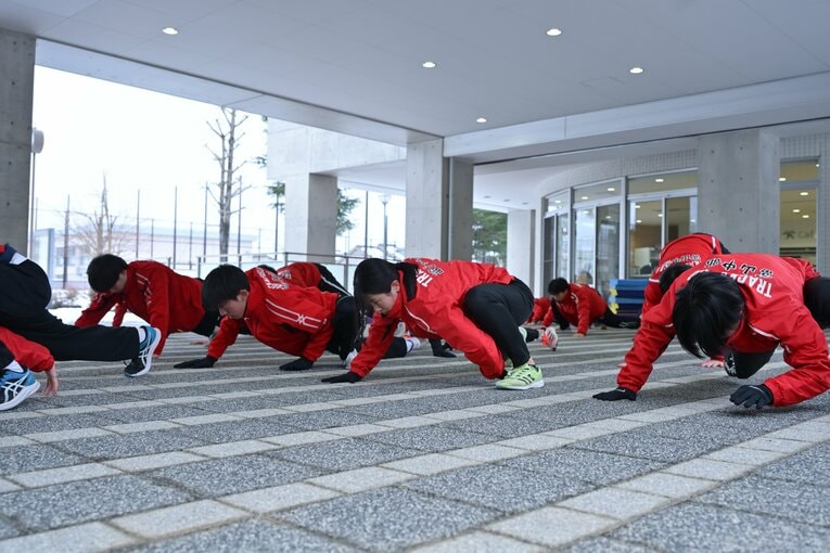 取材に訪れた日のメインメニューは全ブロック共通でサーキットトレーニング　©Hideki Sugiyama