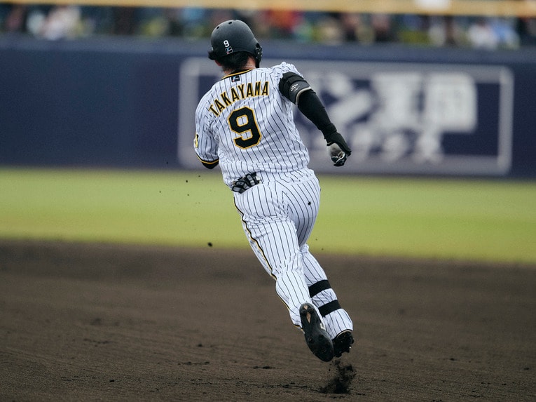 11月のトライアウトで快音を響かせる高山。7打席に立ち、5打数2安打2四球1盗塁と気を吐いた　©Yuki Suenaga