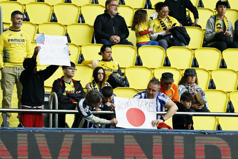 「地獄でした」久保建英がコメント“負けに等しいドロー”語られていない光景…微妙判定に敵地騒然→怒りの古巣監督にタケが《カメラマン激写》(3)