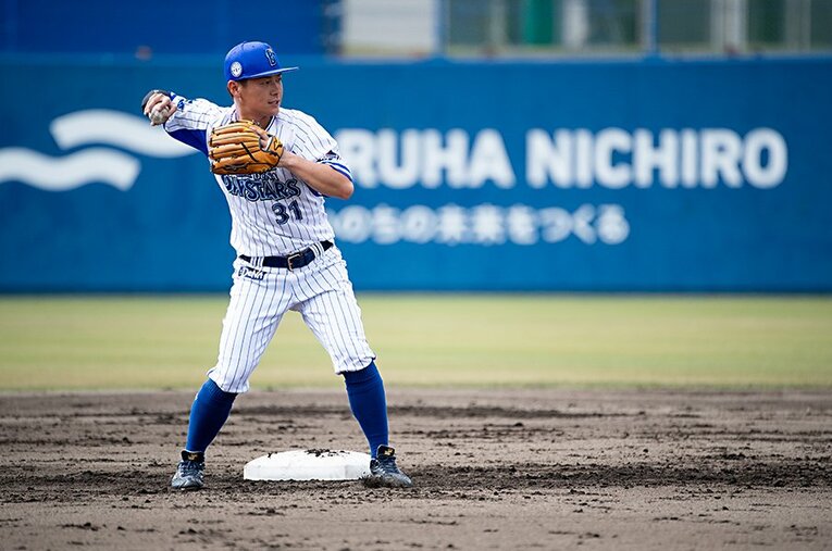 昨季は111試合に出場して打率.256、3本塁打。守備だけではないところも徐々に見せている。 ／ photograph by Asami Enomoto