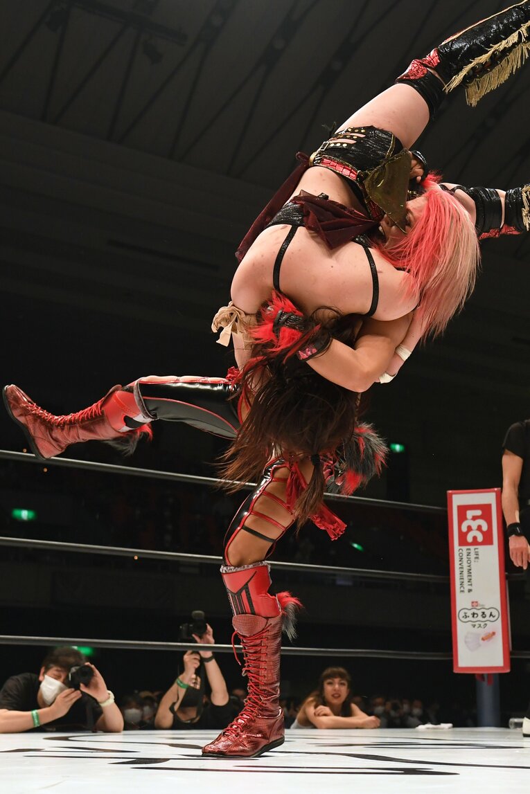 ジュリアvs.鈴季すず