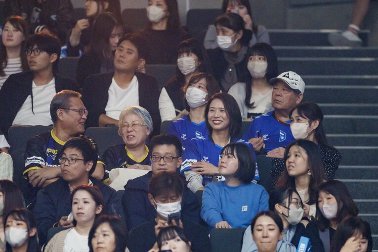 夫・西田有志の応援に駆けつけた元日本代表・古賀紗理那さん　©︎Kiichi Matsumoto