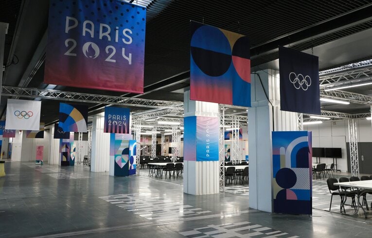 各国の報道機関が使用するパリ五輪のメディアセンター　©JIJI PRESS