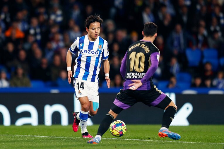 「TAKEユニの日本人ファンが増えた気が」久保建英MOMも“代えが利かない状態”を現地撮影…ソシエダは狂う歯車を直せるか(63)