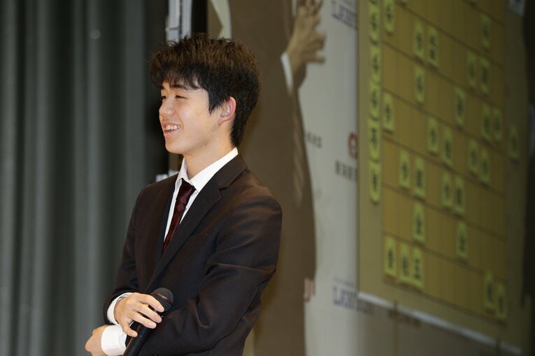 (C)Tadashi Shirasawa