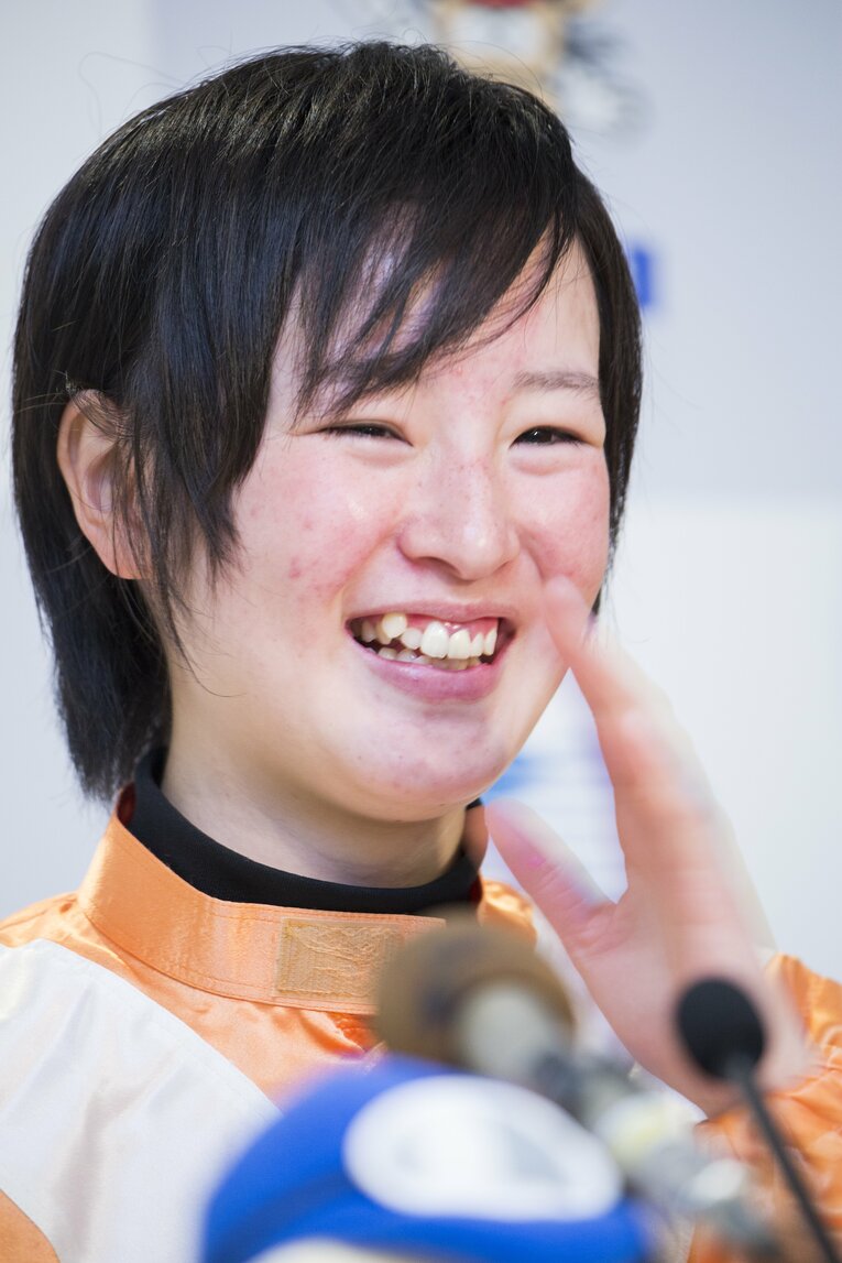 ルーキーイヤーの藤田菜七子　©BUNGEIHSUNJU