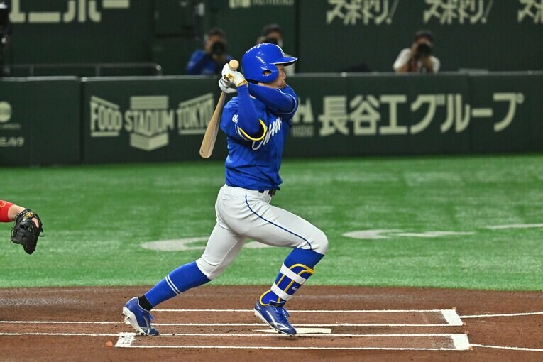 セ・リーグ2位の打率.301をマークしている岡林勇希　©Hideki Sugiyama