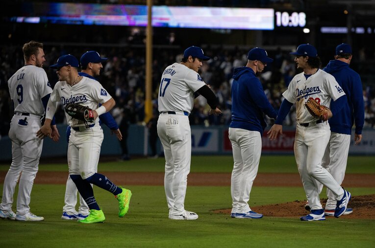 【ドジャースの新しい仲間たち】ラックス、アウトマンといった生え抜き組も大谷らとともに奮闘している　©Nanae-Suzuki