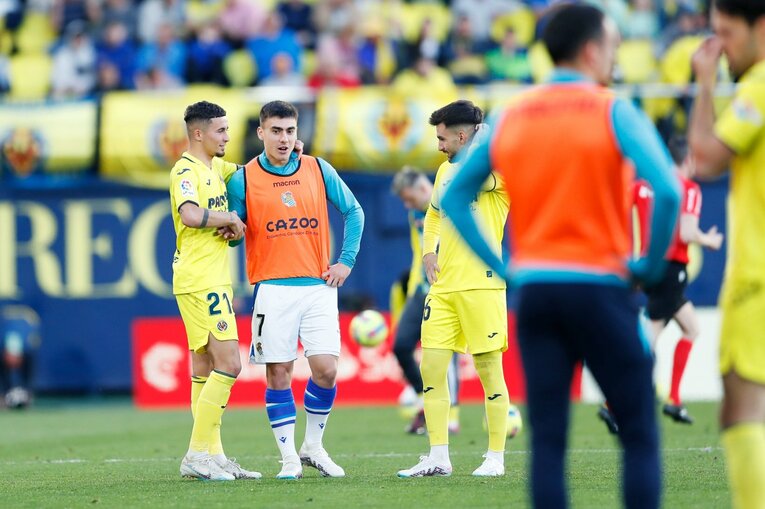 「久保建英とシルバが絡めば何かが起こる」でも2人の代わりは…不調ソシエダで奮闘“タケのクロスバー直撃弾、古巣選手との旧交”を撮った(25)