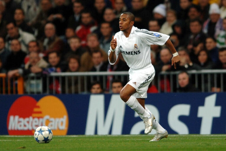 レアル・マドリー時代のロビーニョ　©Etsuo Hara/Getty Images