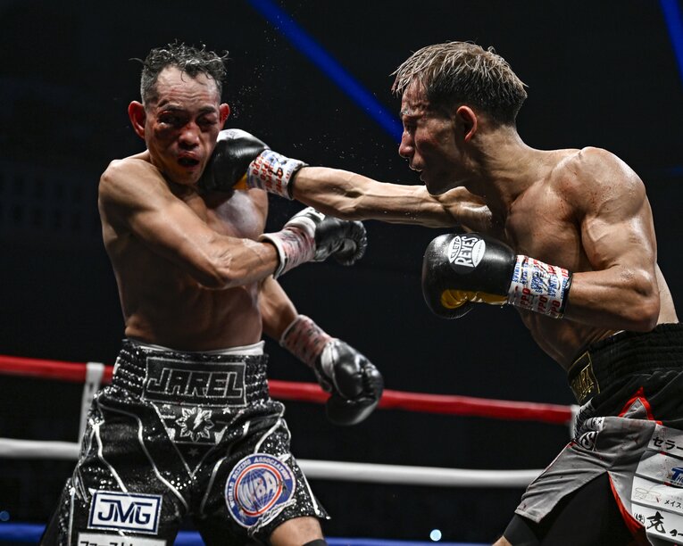 堤聖也は鼻を折られながらも驚異的な粘り強さで攻勢をかけていった　©Hiroaki Finito Yamaguchi