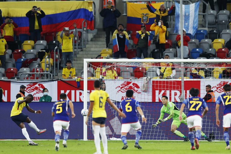 「CLレアル戦で光った旗手怜央とセルティック勢を」「戦術三笘が…」欧州在住カメラマンが“W杯26人選考前の苦闘”に感じたこと(38)