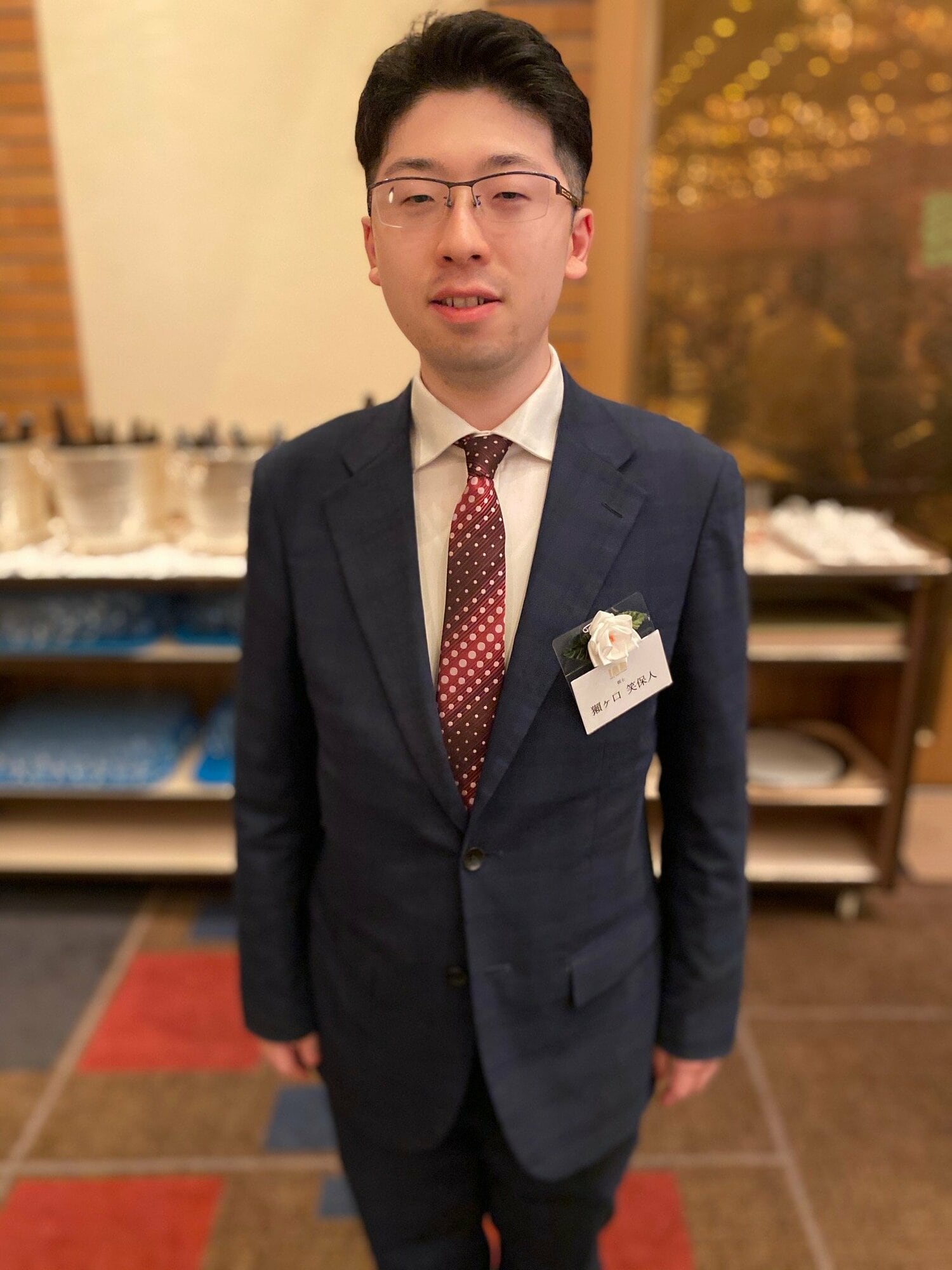 四段昇段の翌日の9月8日、日本将棋連盟100周年記念式典に出席した獺ヶ口四段　©Noboru Tamaru