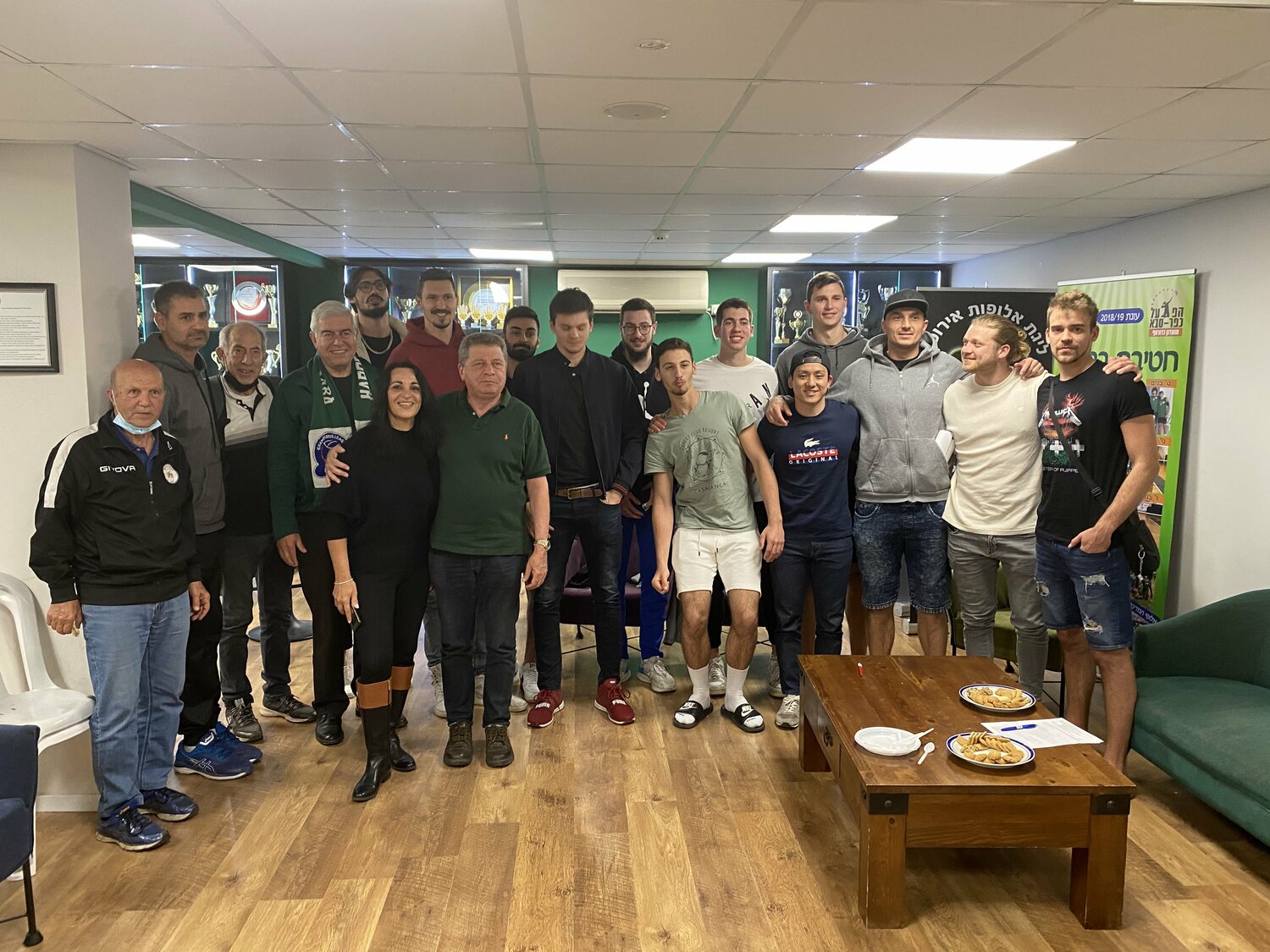 チームメイトたちと積極的に交流を深めていった野瀬(本人提供)