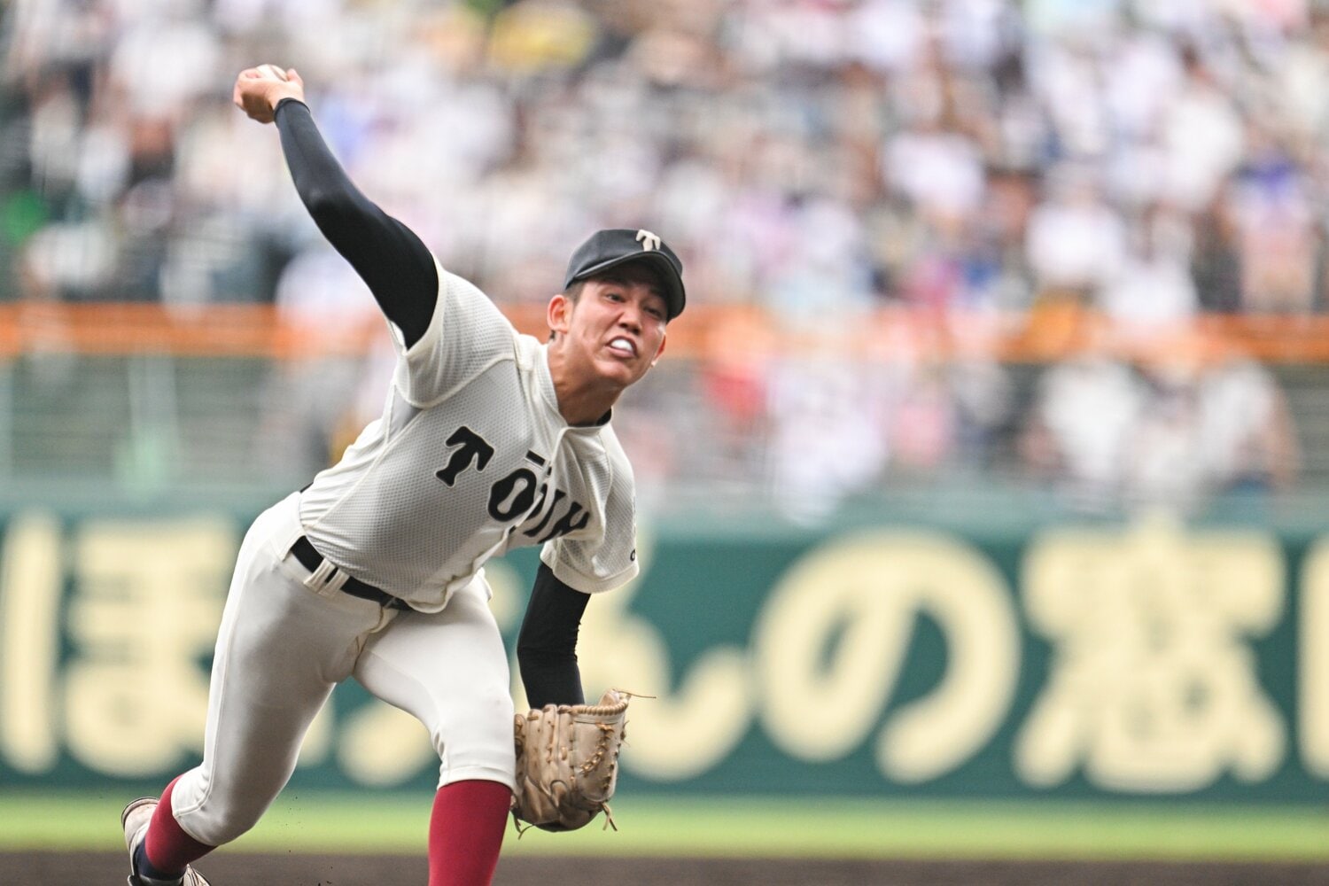 2022年のセンバツで胴上げ投手に輝くと、夏は背番号「1」をつけて大阪桐蔭のエースとして活躍した川原　©Nanae Suzuki