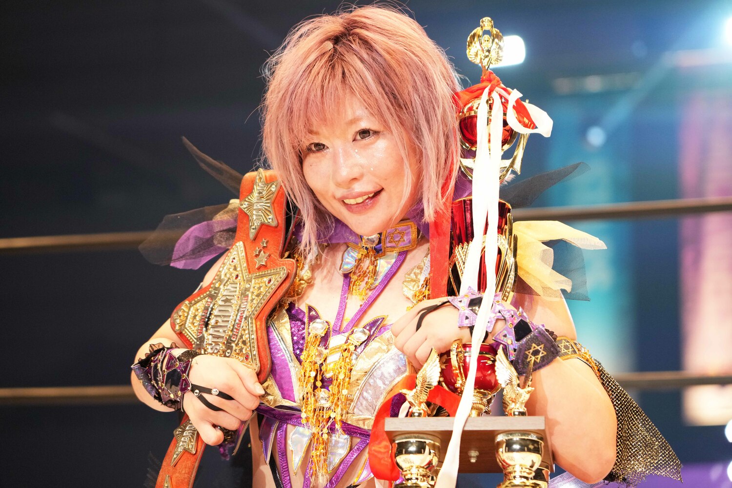 初防衛に成功して笑顔を見せる中野たむ　©Essei Hara