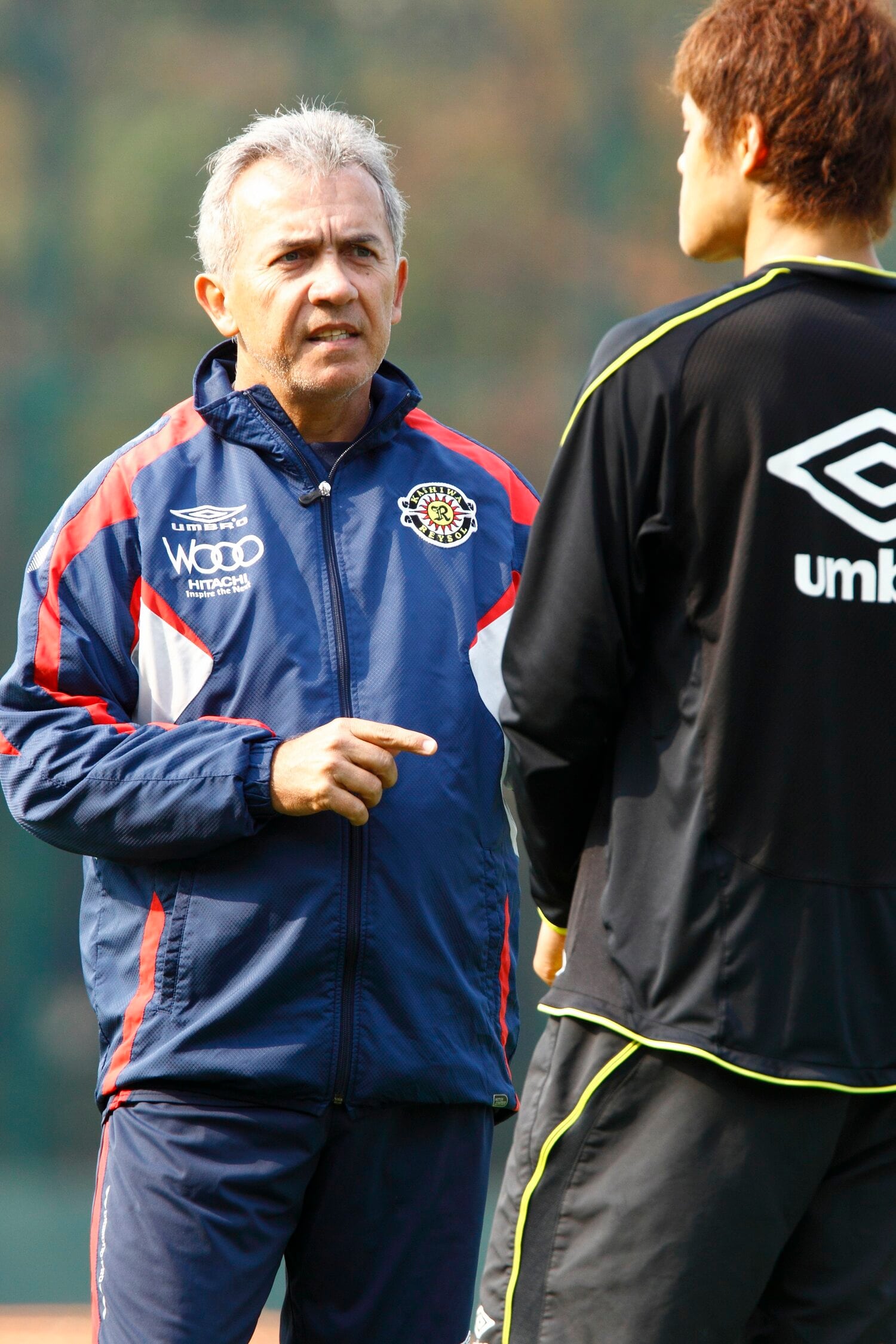 2011年、酒井宏樹を指導するネルシーニョ　©Atsushi Hashimoto