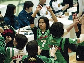 '03年、竹下はV1で優勝、昇格を果たす。