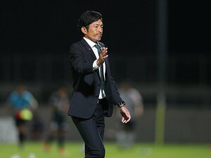 鳥取・須藤大輔監督が貫く「俺流」。初の師弟対決と終わらぬ“感想戦”。