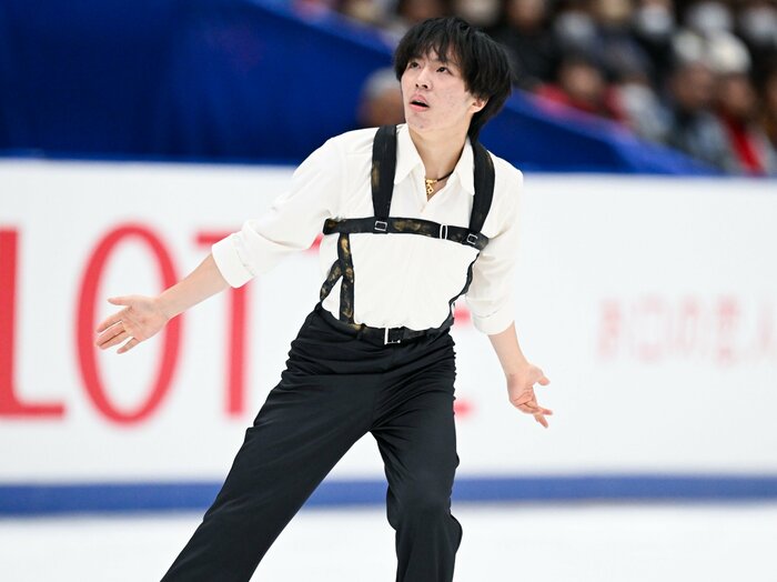 「世界選手権は勝ちに行くつもり」三浦佳生18歳が語る“幼馴染みのライバル”鍵山優真・佐藤駿との関係「僕ら3人ってポケモン御三家みたいで…」<Number Web> photograph by Asami Enomoto