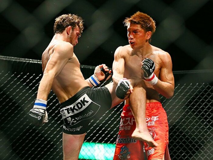 ケージの中であがき続ける37歳。“闘うフリーター”所英男の最後の夢。＜Number Web＞ photograph by Susumu Nagao