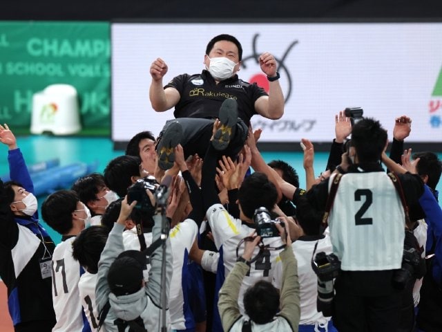 バレーボール はめ込ん tシャツ 駿台学園