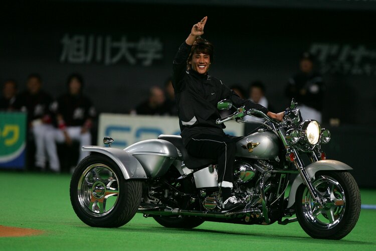 新庄剛志34歳「死をかけて危険なことをする」空を飛んだ日…異例の4月