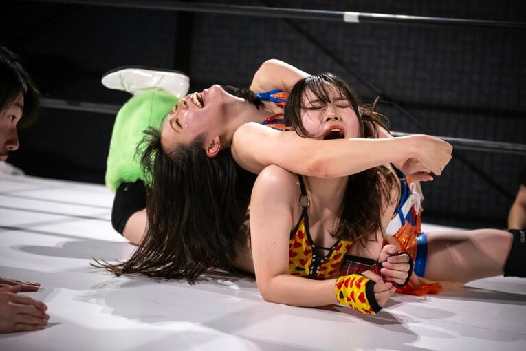 「ぶりっ子キャラだし、なにこの子って（笑）」慶應大、異例の“学生アイドルレスラー”はいかに生まれたか？ 無村架純が引退後に明かした本音(38)