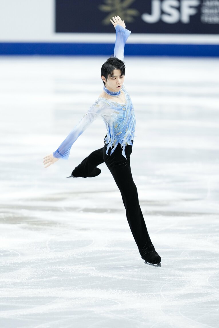 2021-2022シーズンのショートプログラム『序奏とロンド・カプリチオーソ』。2021年12月の全日本選手権が初のお披露目となった　©Asami Enomoto