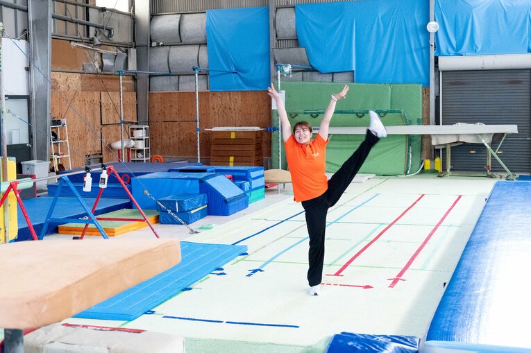 現在は姫路市の体操クラブ『おさるの森』で、ダンス教室などのインストラクターを務めている　©Takashi Shimizu