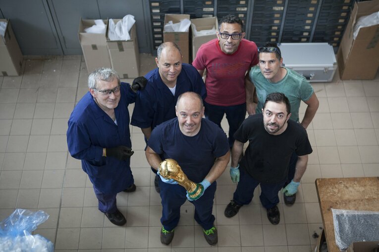 W杯製造工程の様子　©Paolo Vezzoli