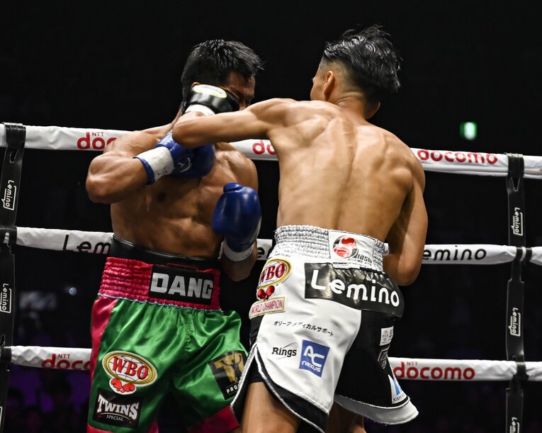 武居由樹が「徹底的に磨いた」という左フック　©Hiroaki Finito Yamaguchi