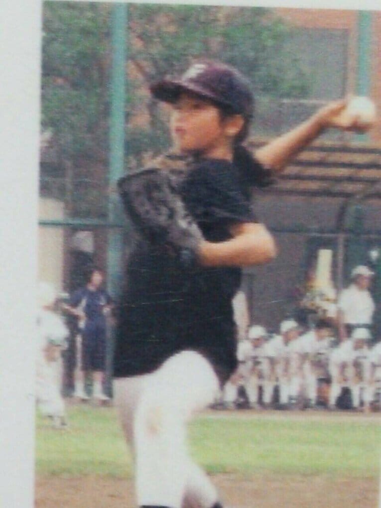 小・中学時代の稲村さん（写真=事務所提供）