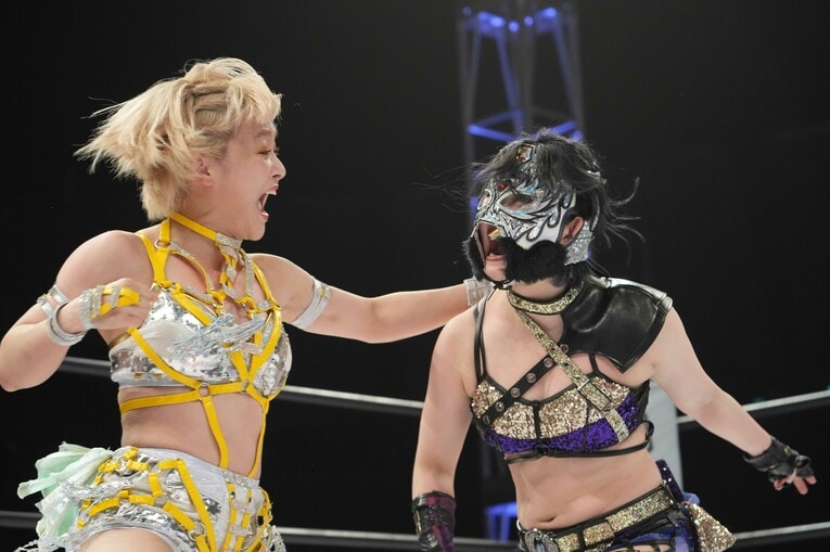 スターライト・キッドと殴り合うなつぽい