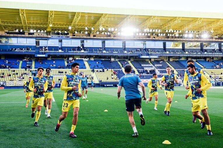 「久保建英とシルバが絡めば何かが起こる」でも2人の代わりは…不調ソシエダで奮闘“タケのクロスバー直撃弾、古巣選手との旧交”を撮った(5)