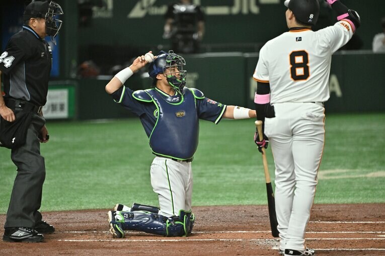 正捕手は譲らない中村悠平　©Hideki Sugiyama