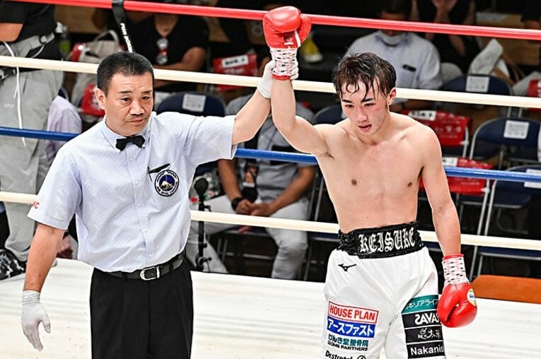 大橋ジムのホープ2人がデビュー勝利。アマのプロ転向が続く理由は？(2)