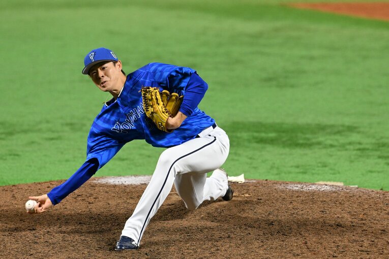 日本シリーズ第5戦、9回を締めたサブマリン中川颯　©Naoya Sanuki