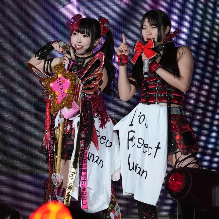 古沢稀杏と“伊藤リスペクト軍団”を組む伊藤麻希　©Essei Hara