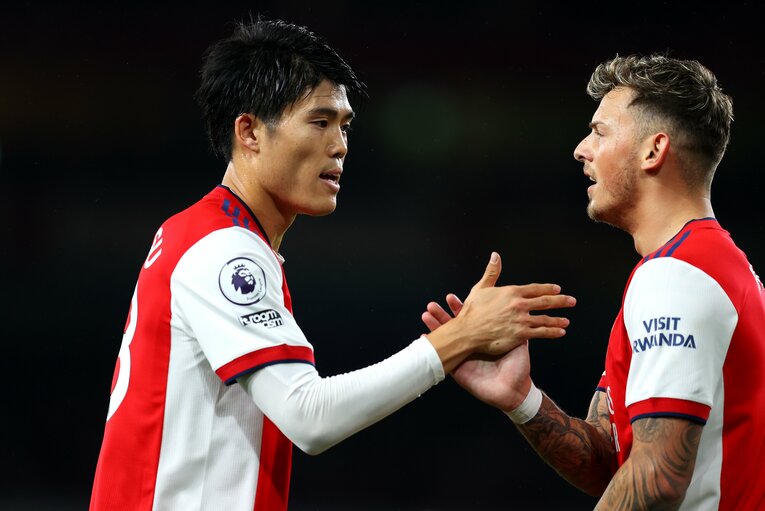 冨安とホワイト ©Getty Images