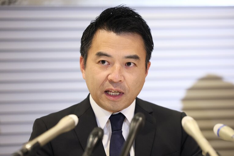 安楽による同僚へのパワーハラスメント疑惑を受けて、記者会見した楽天の森井誠之球団社長  ©JIJI PRESS