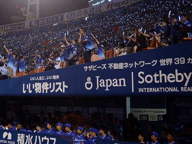 マドリー&ベイスターズ DeNA3万人、ももクロ6万人。週末の横浜で交錯した2つの星。 - プロ野球