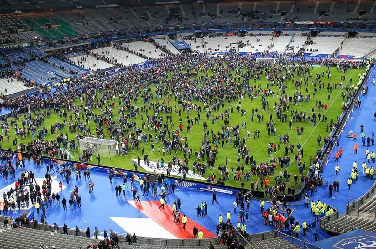 スタジアムで あの時何があったのか パリのテロをスポーツ誌記者が語る 海外サッカー Number Web ナンバー